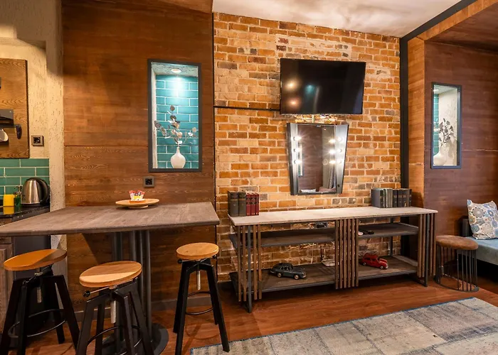 Cube Suites